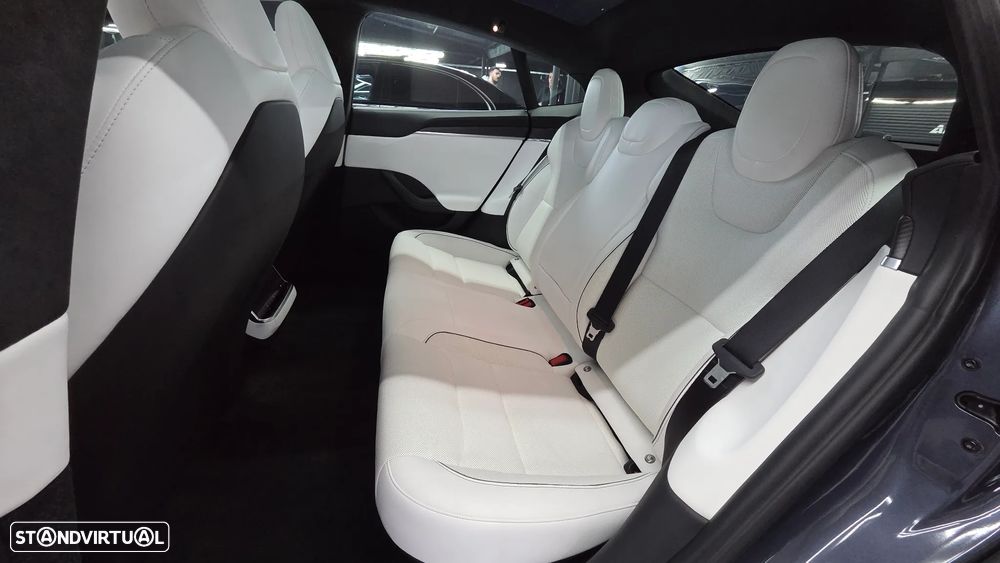 Tesla Model S Plaid AWD - 30