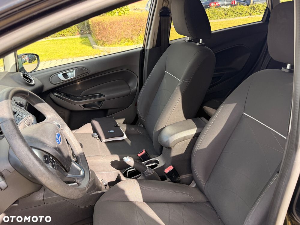 Ford Fiesta 1.5 TDCi ST&St Titanium - 16