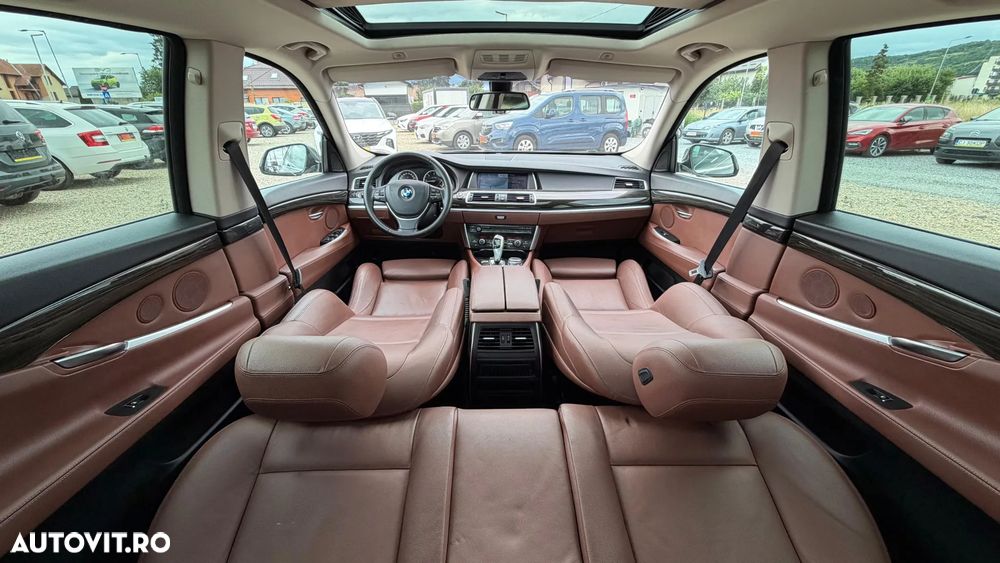 BMW Seria 5 520d Aut. Luxury Line - 8