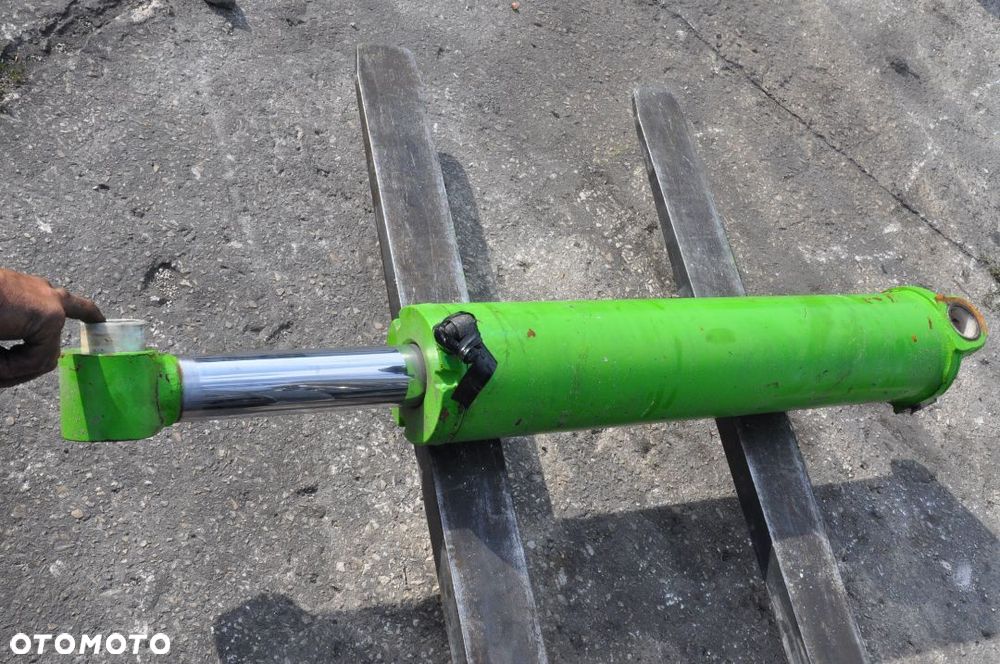 SIŁOWNIK HYDRAULICZNY MERLO DŁ.  89,5 CM - 1