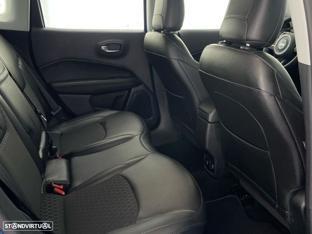 Jeep Compass 1.6 M-Jet Night Eagle - 24