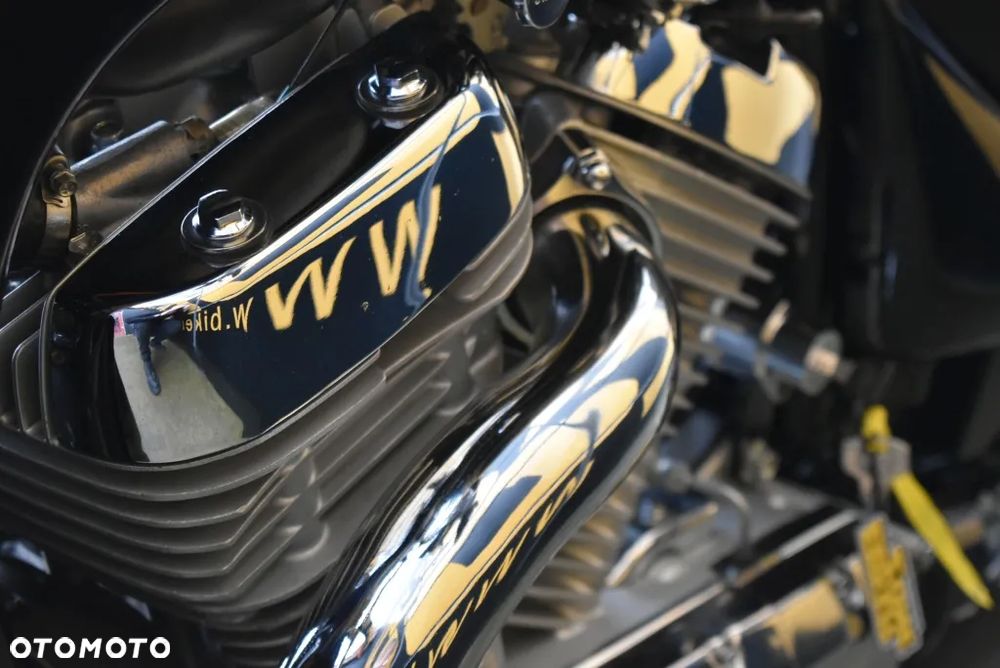 Suzuki Intruder - 39