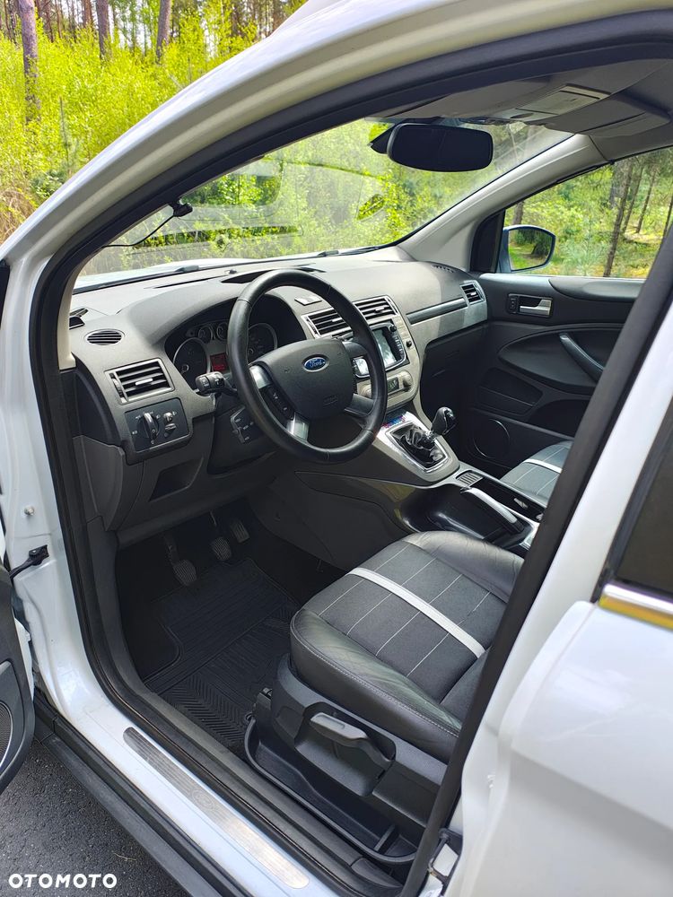 Ford Kuga - 6