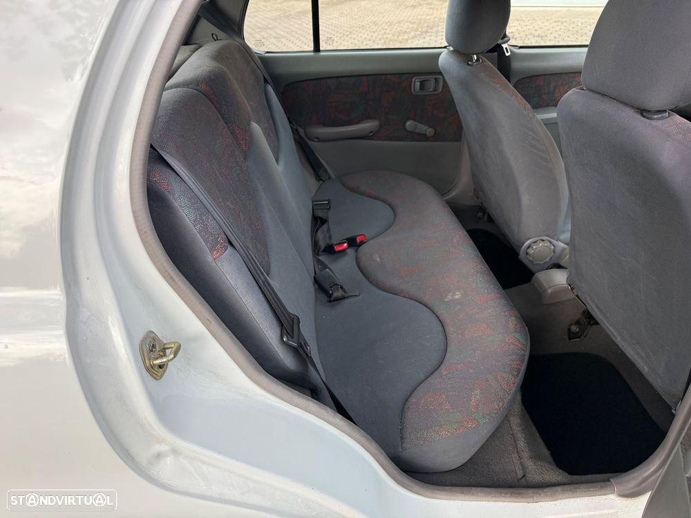 Nissan Micra 1.5 D Luxury - 14