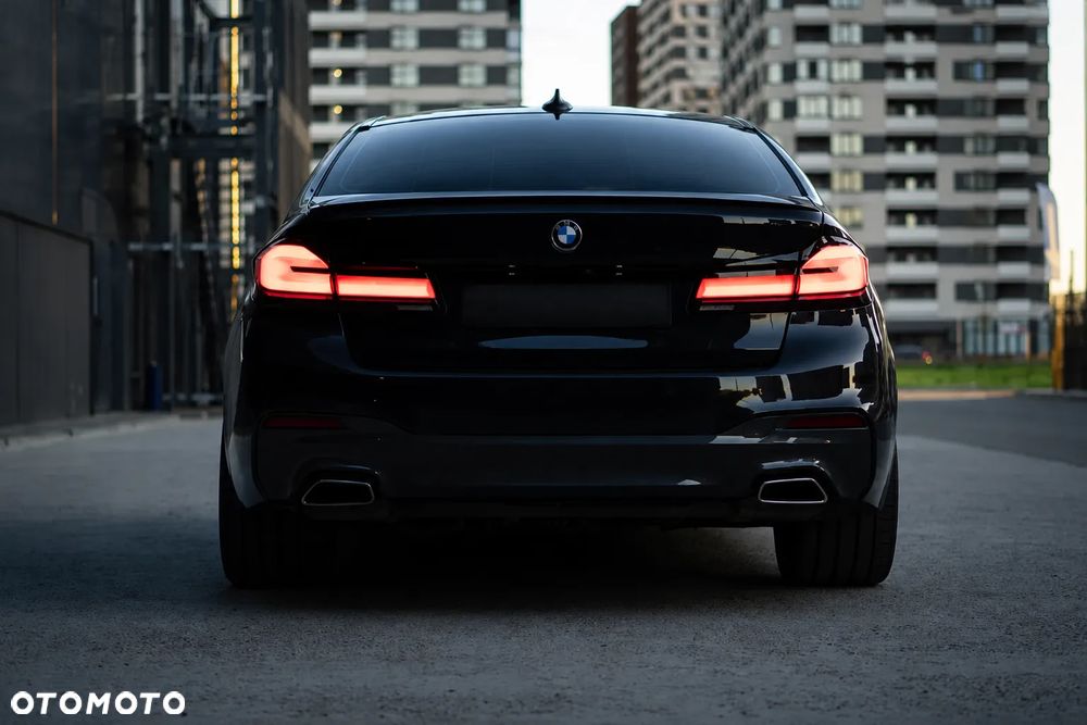 BMW Seria 5 530i M Sport Edition - 8