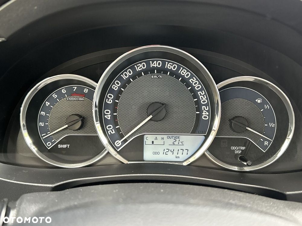 Toyota Corolla 1.6 Premium EU6 - 17