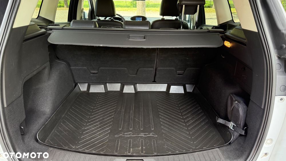 Ford Kuga 2.0 TDCi 4x4 Titanium - 14