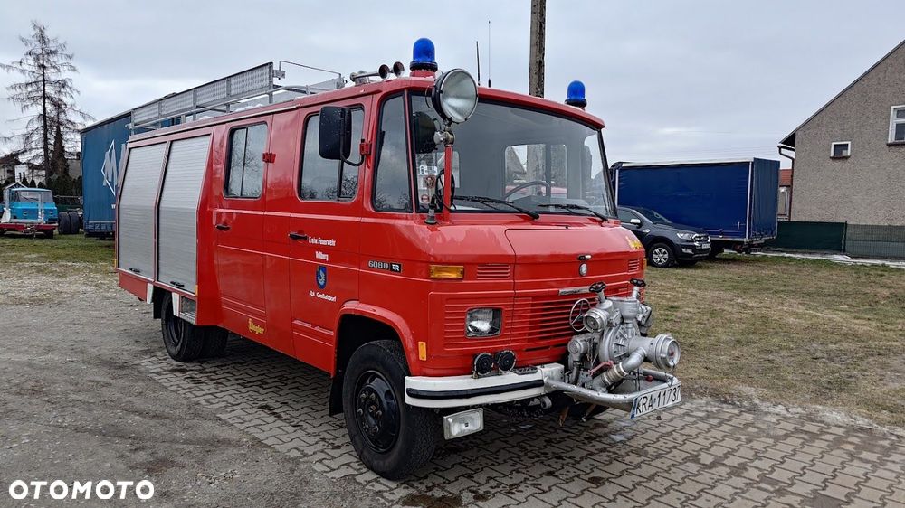 Mercedes-Benz W123 - 23