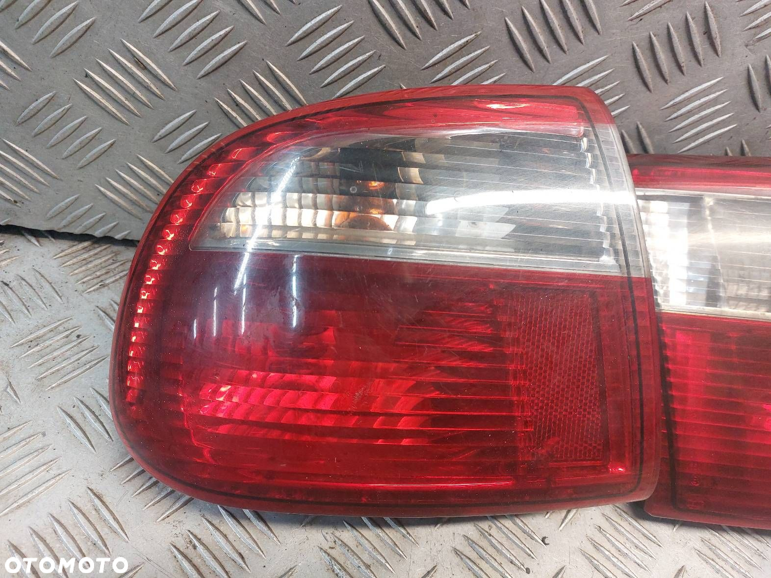 BLENDA KLAPY LAMPY SEAT TOLEDO II 1M5945225D 1M5945096B 1M5945095B - 2