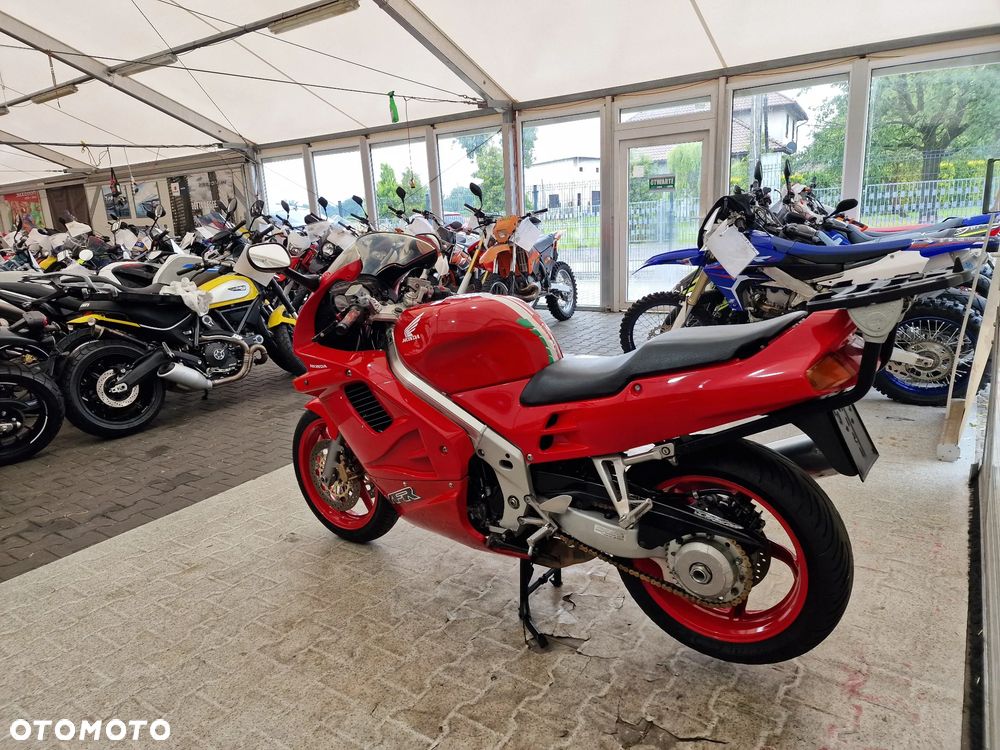 Honda VFR - 20