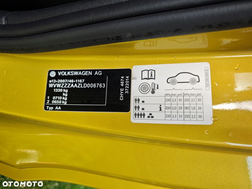Volkswagen up! 1.0 high - 13