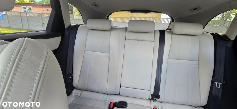 Land Rover Range Rover Velar 2.0 P250 SE - 17