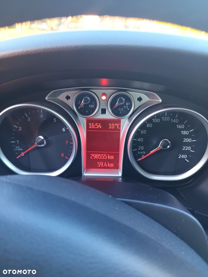 Ford Focus 1.8 Titanium - 12