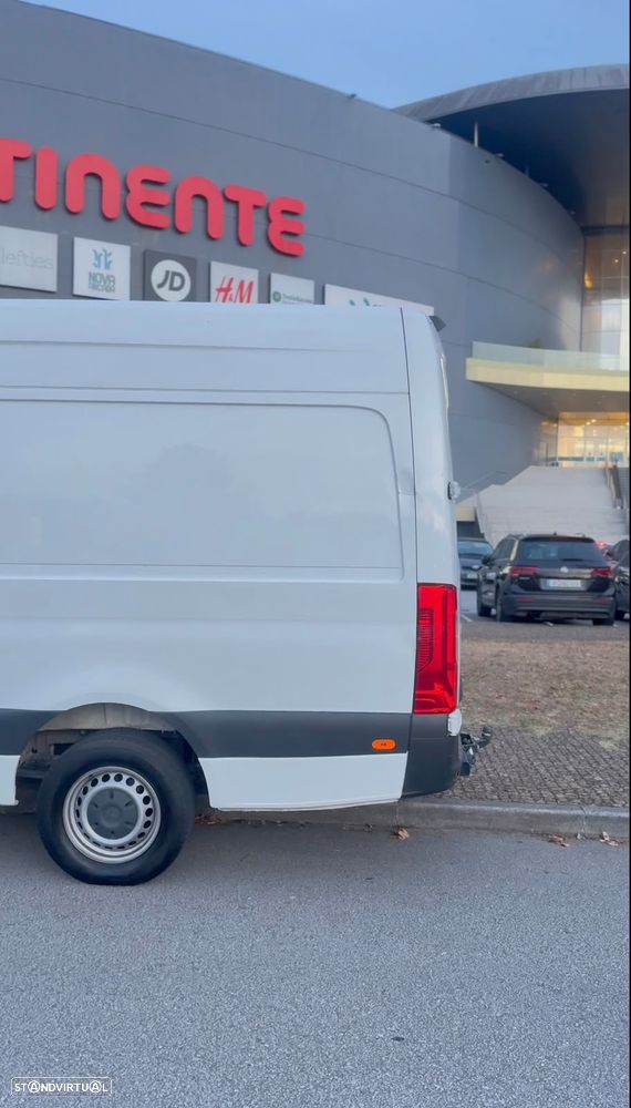 Mercedes-Benz Sprinter - 14