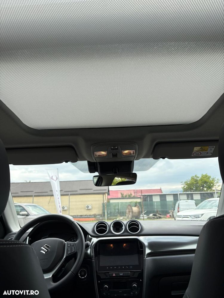 Suzuki Vitara 1.4 Boosterjet 6MT AllGrip MHEV Luxus - 9
