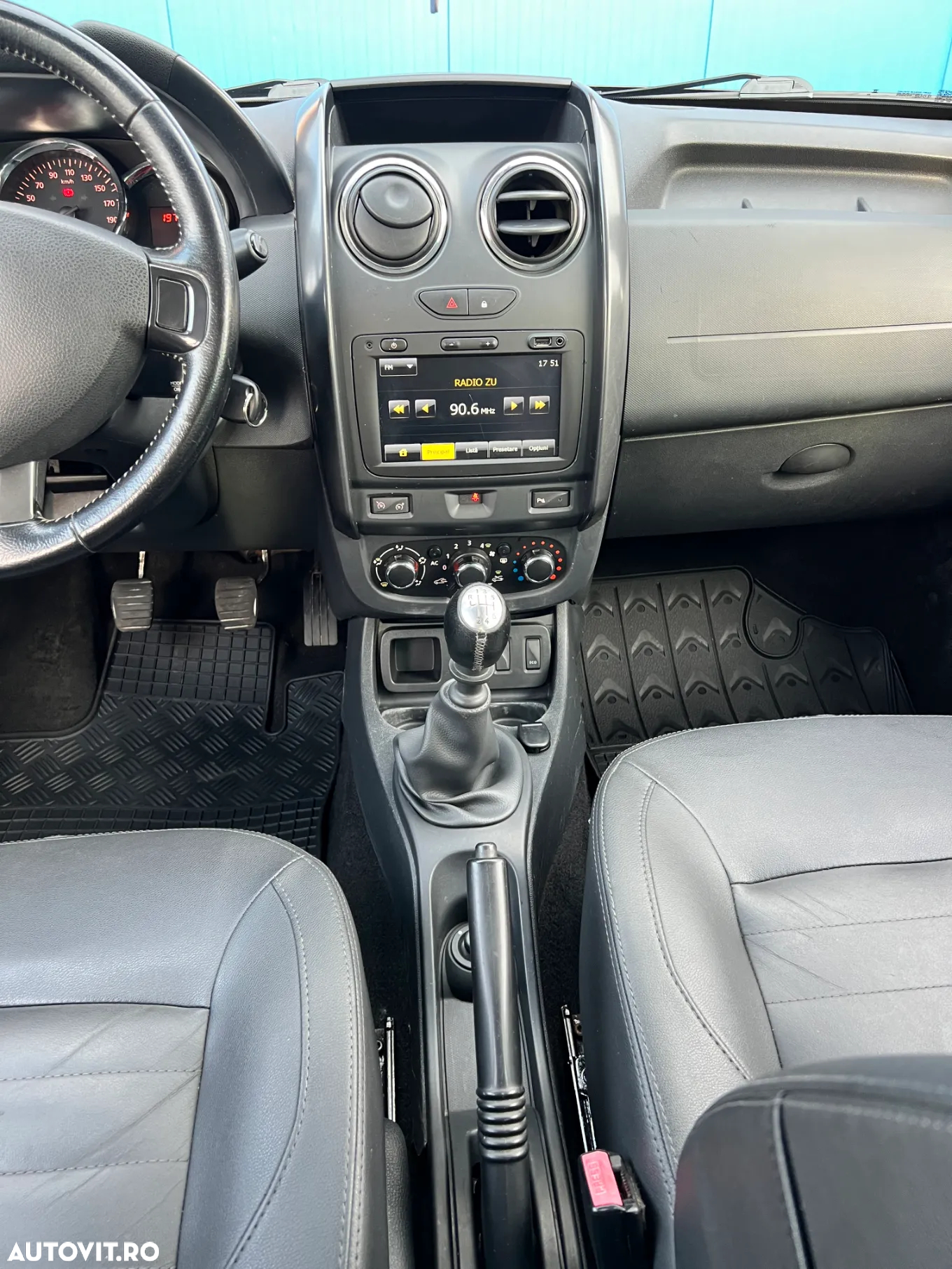 Dacia Duster 1.5 dCi 4x2 Prestige - 24