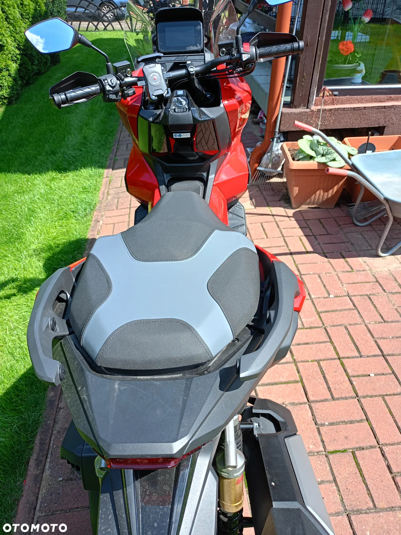 Honda ADV350 - 8