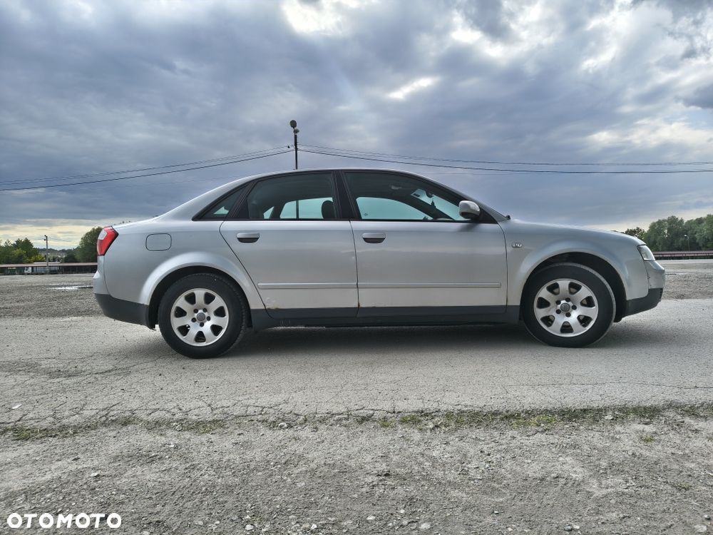 Audi A4 Limousine - 2
