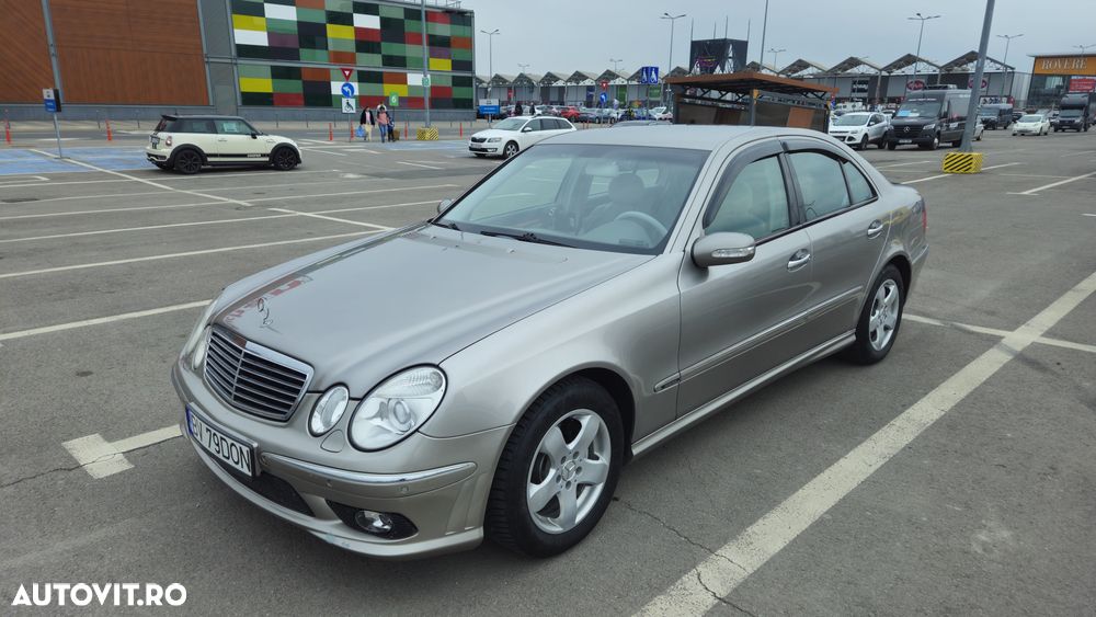 Mercedes-Benz E 200 KOMPRESSOR Automatik Elegance Sport Edition - 27