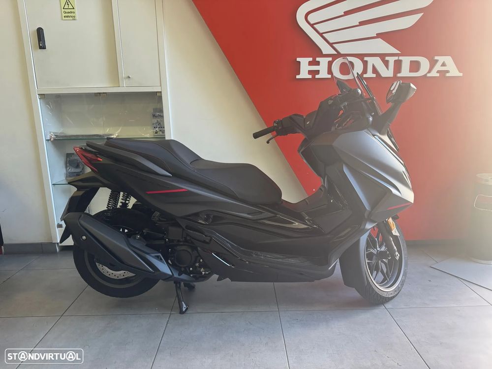 Honda Forza Especial Edition - 1
