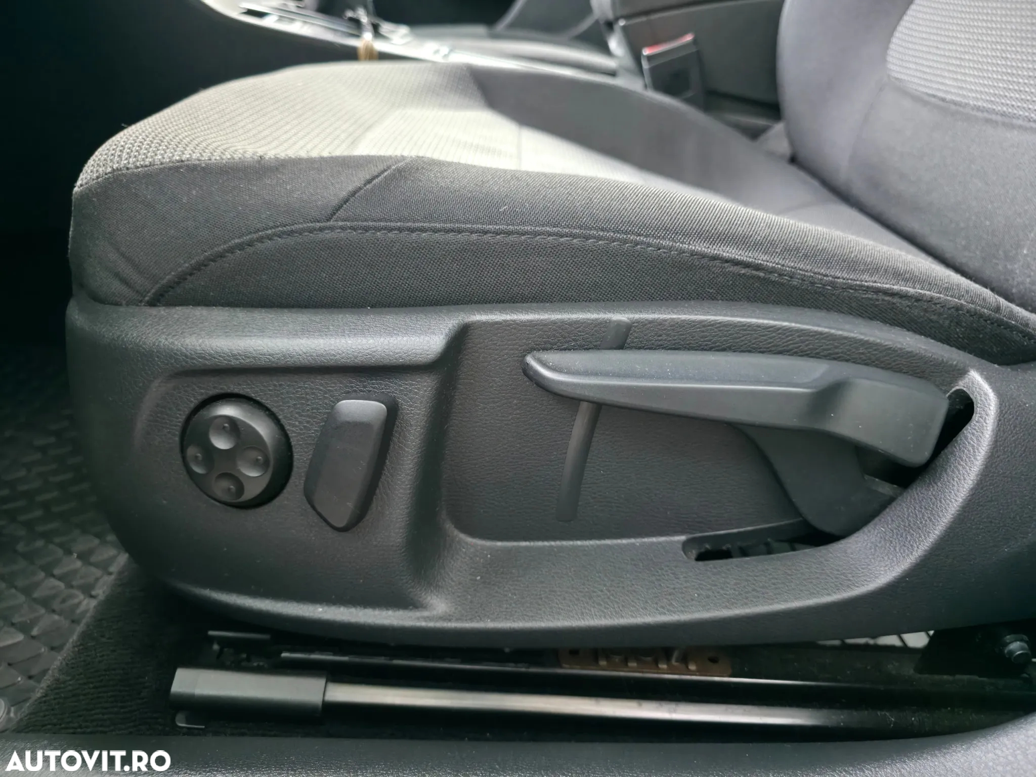 Volkswagen Passat 1.8 TSI Comfortline - 17