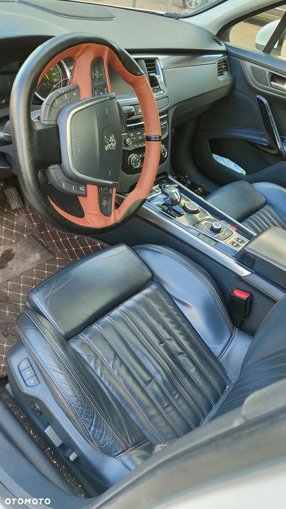 Peugeot 508 RXH Hybrid4 - 19