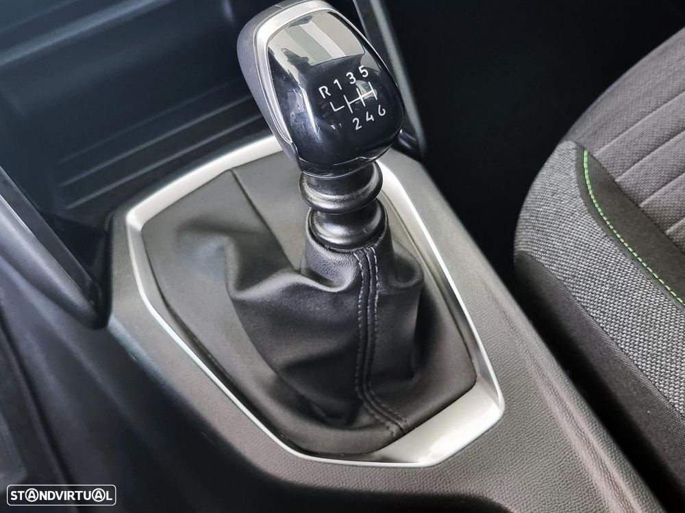 Peugeot 208 1.2 PureTech Active Pack - 26