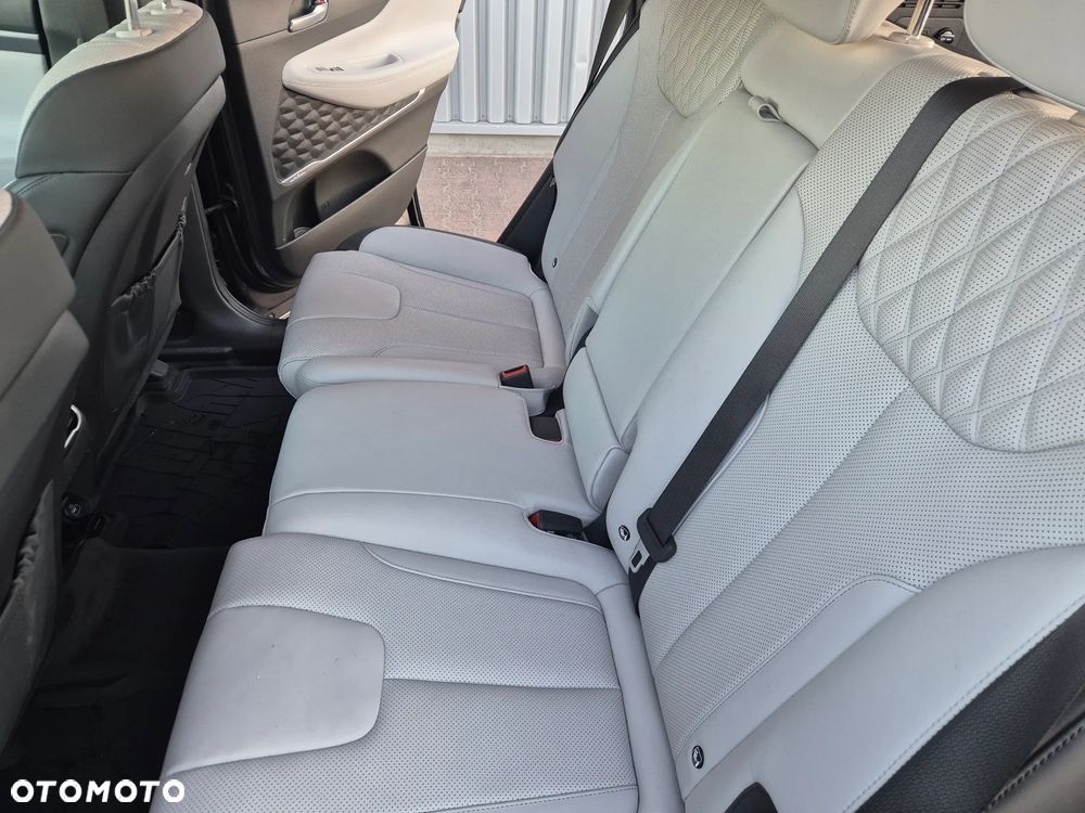 Hyundai Santa Fe - 4