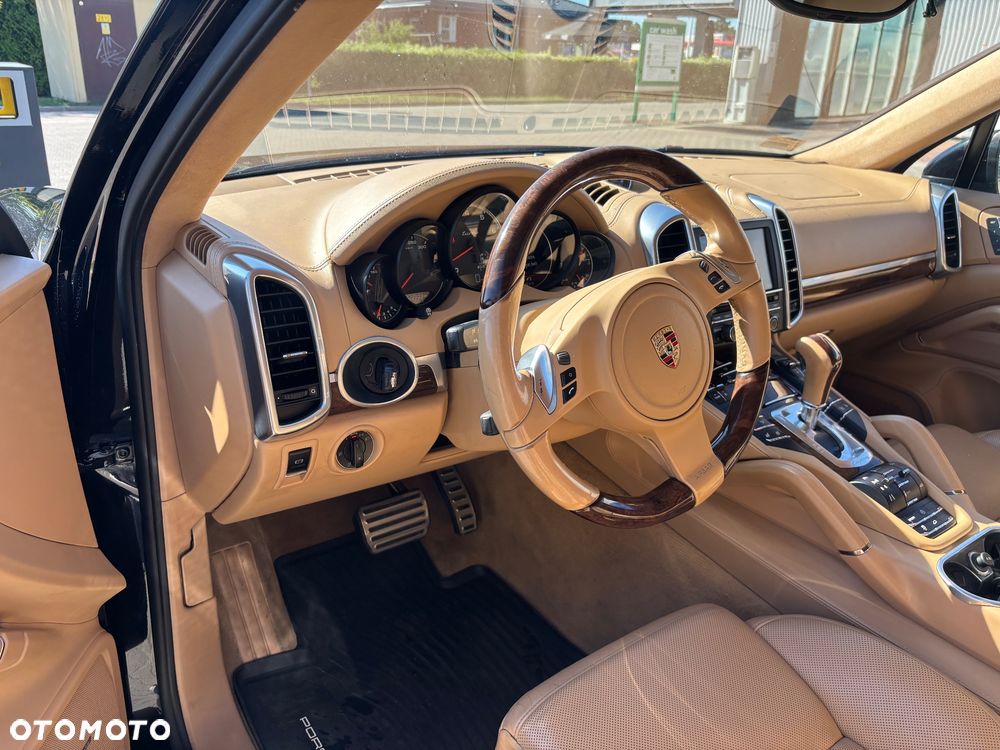 Porsche Cayenne - 31