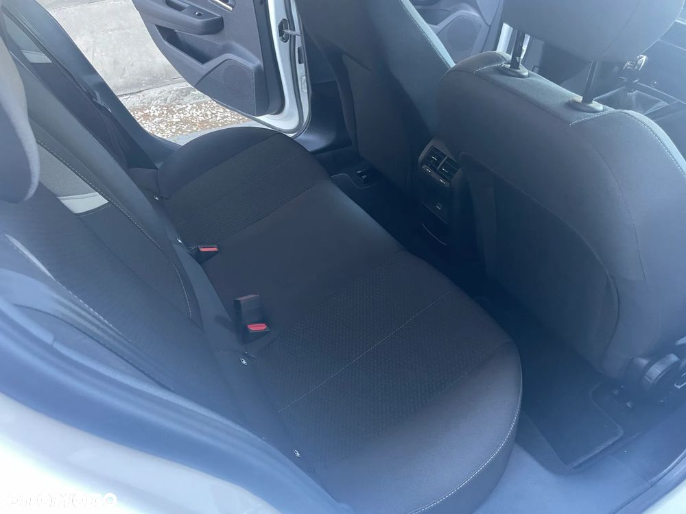 Opel Astra 1.2 Turbo Business Edition - 6