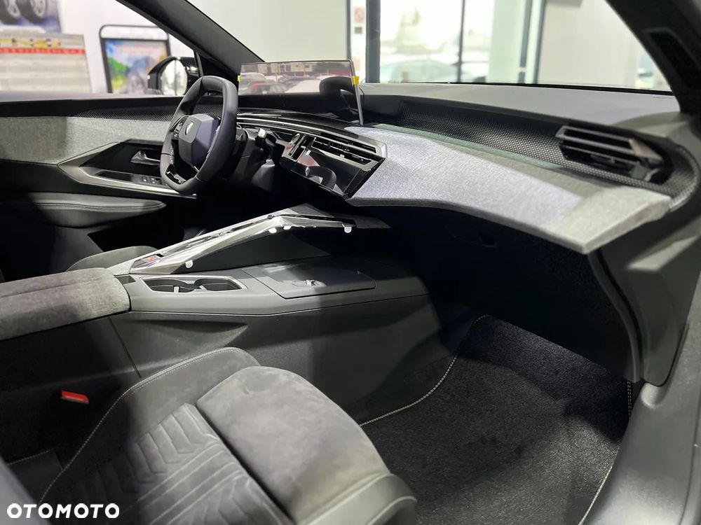 Peugeot 3008 1.2 PureTech mHEV GT E-DCS6 - 12