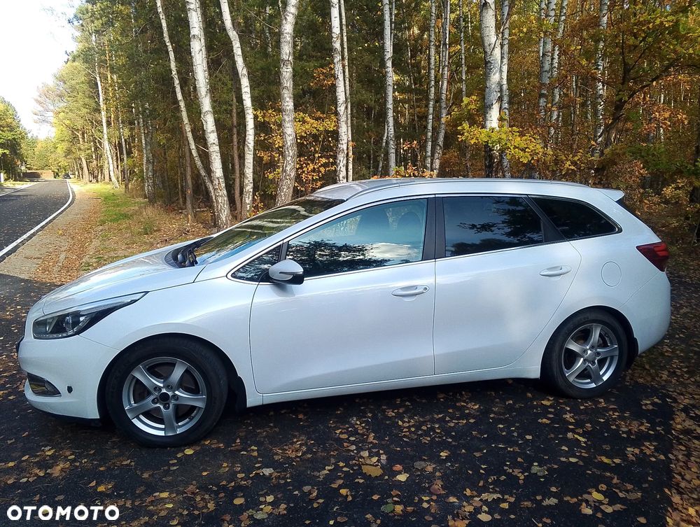 Kia Ceed 2015 photo 2