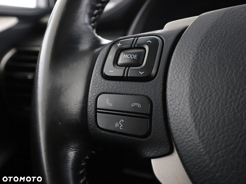 Lexus NX 300h E-FOUR Luxury Line - 31