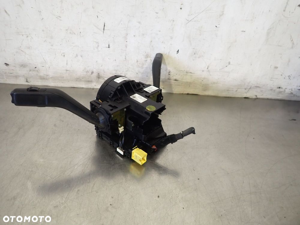 PAJĄK MANETKA VOLKSWAGEN PASSAT B6 - 2