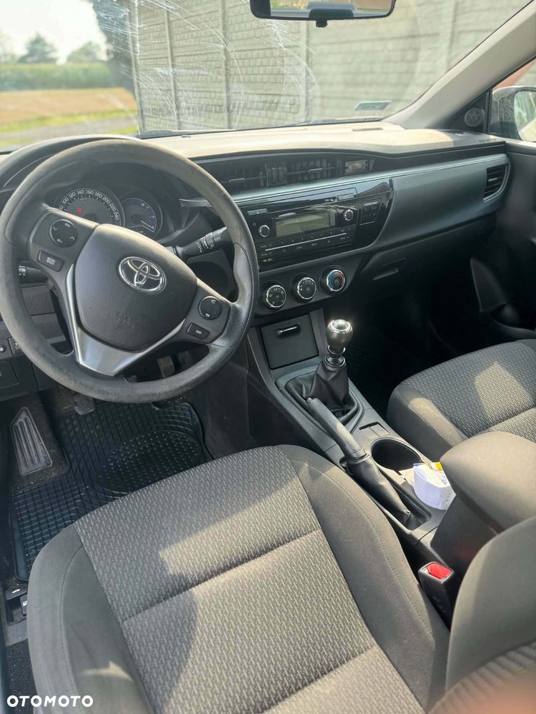 Toyota Corolla 1.4 D-4D Active EU6 - 5