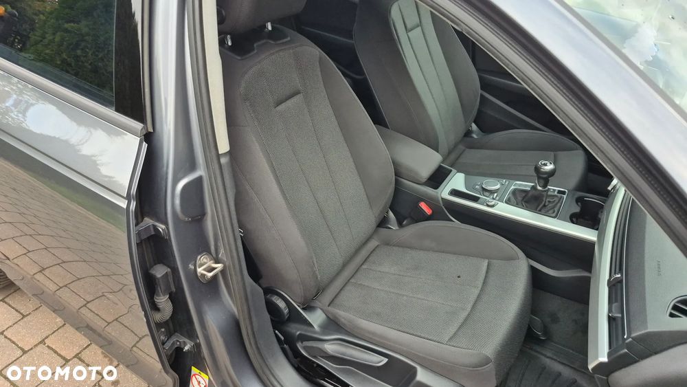 Audi A4 Limousine 2.0 TDI clean diesel - 29