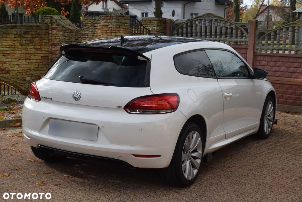 Volkswagen Scirocco 1.4 TSI R-Style - 9