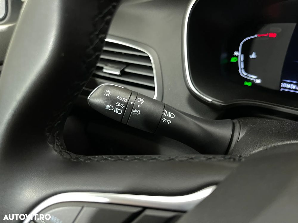 Renault Megane Blue dCi 116 Zen - 21