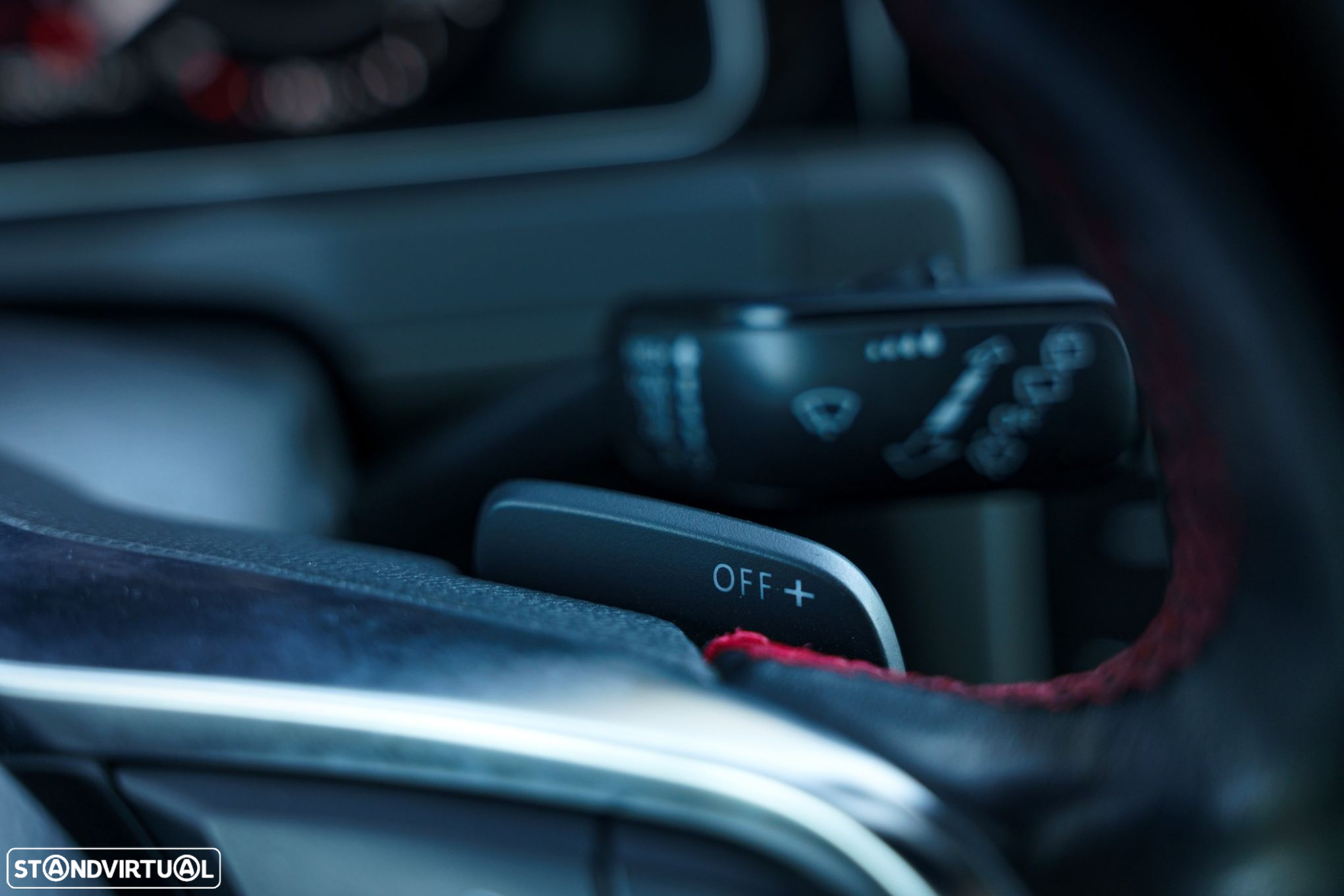 VW Golf 2.0 TSI GTI DSG Performance - 24