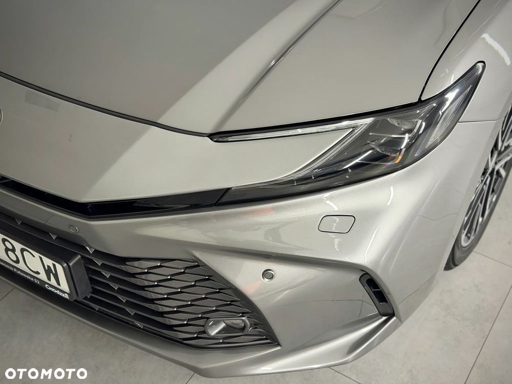 Toyota Camry 2.5 Hybrid Prestige CVT - 24