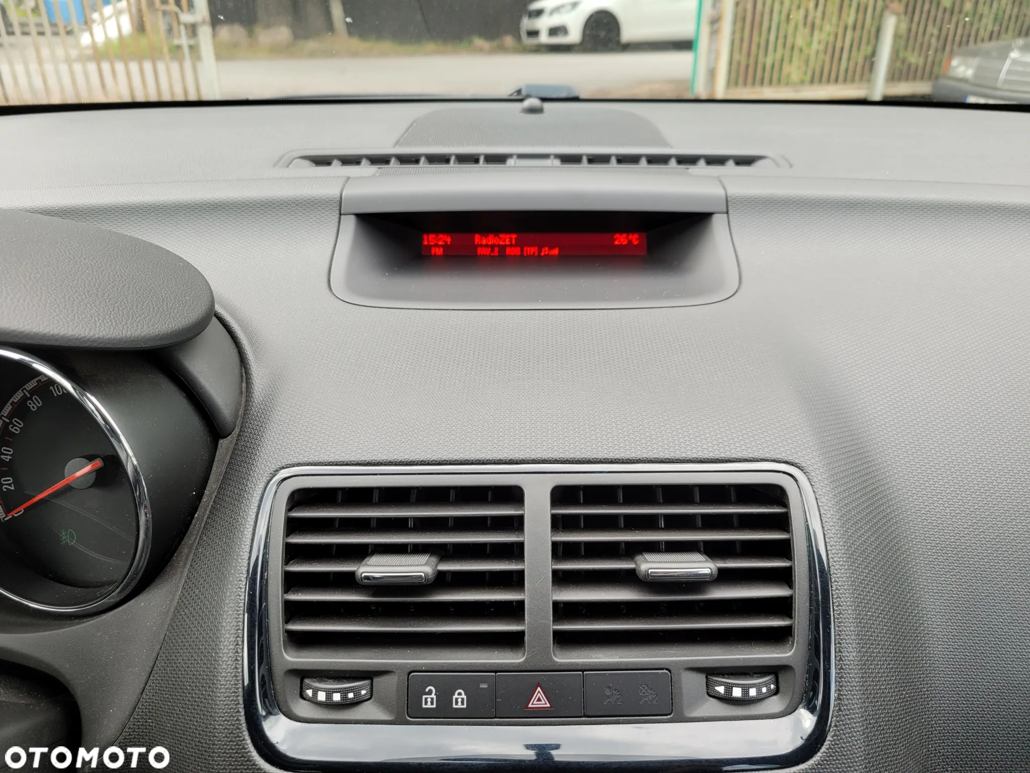 Opel Meriva 1.4 150 Jahre - 15