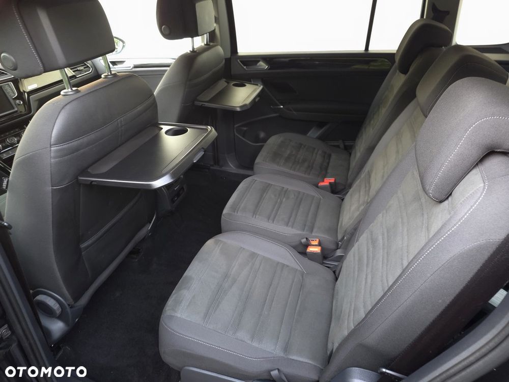 Volkswagen Touran 2.0 TDI BMT Highline DSG - 8