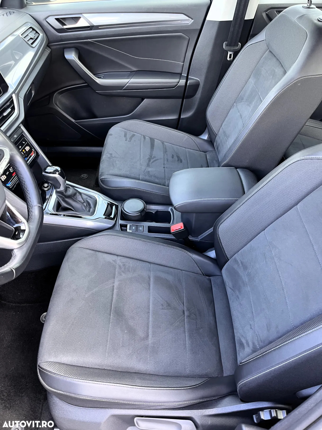 Volkswagen T-ROC 1.5 TSI DSG Style - 19