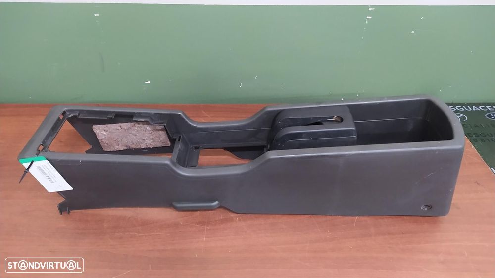 APOIO DE BRAÇOS NISSAN X-TRAIL T30 - 1