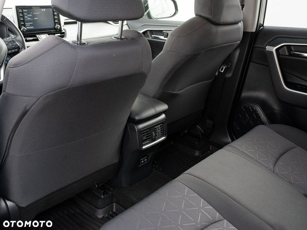 Toyota RAV4 - 24