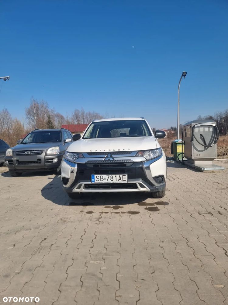 Mitsubishi Outlander - 5