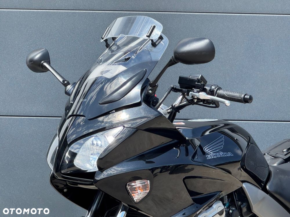 Honda CBF - 27