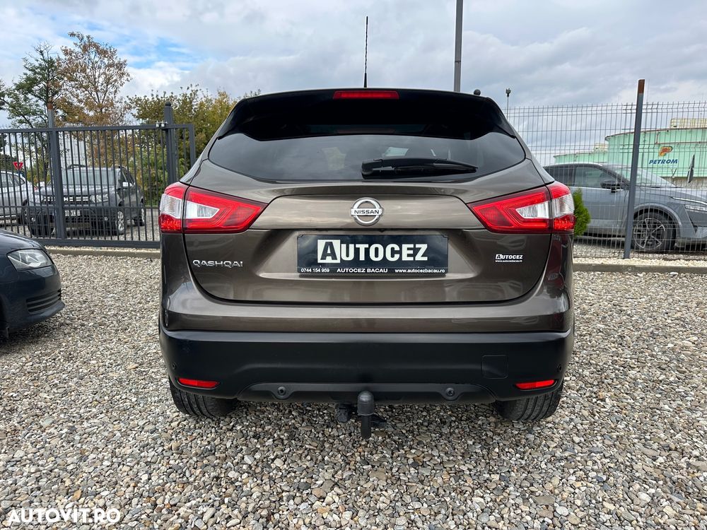 Nissan Qashqai 1.6 DCI Start/Stop 4X4-i Tekna - 9
