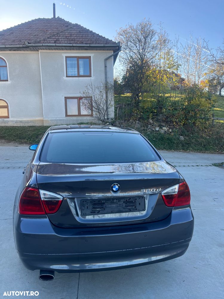 BMW Seria 3 320d - 6