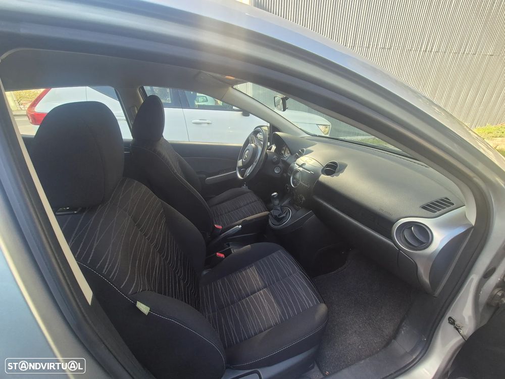 Mazda 2 1.3 MZR Core - 6